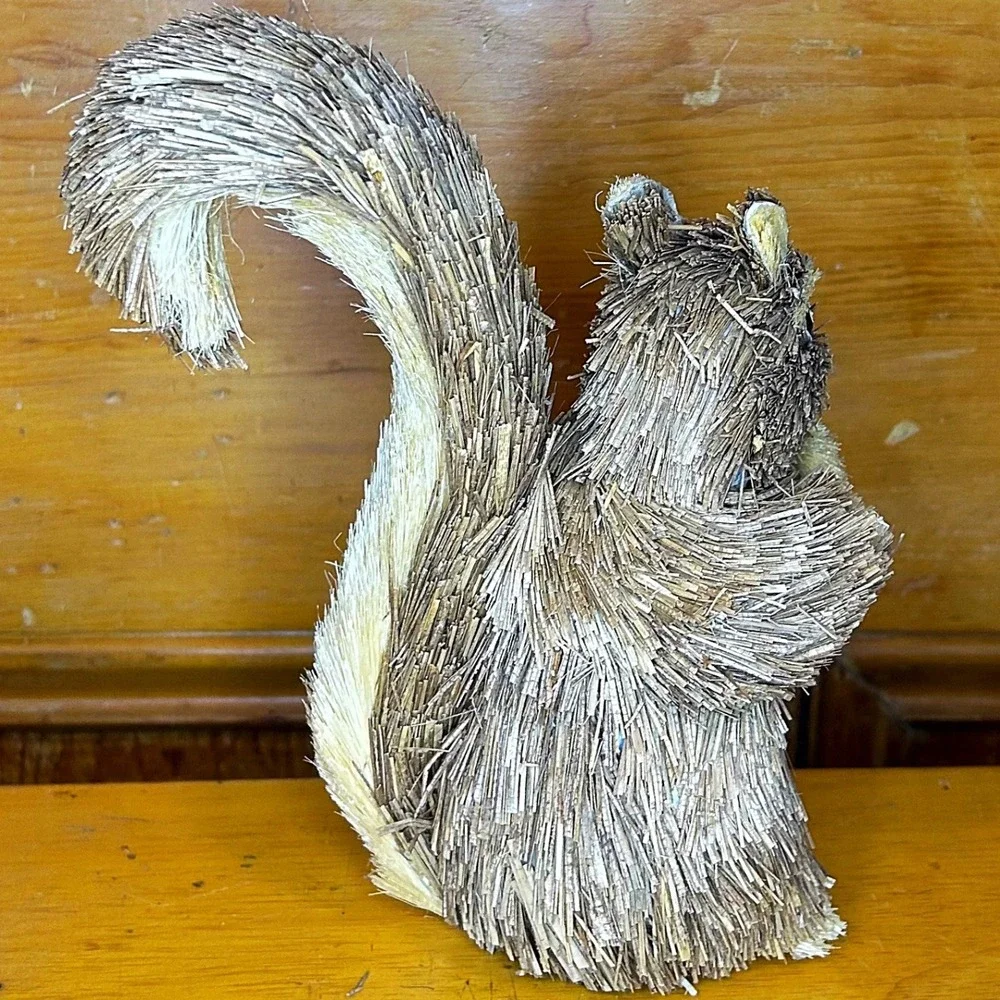 Sisal Squirrel Figurine Small Brown‎ Bristle Burlap Decor 8.5